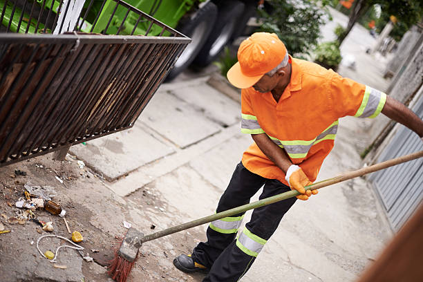 Moving and Downsizing Cleanouts in Hawthorne, CA